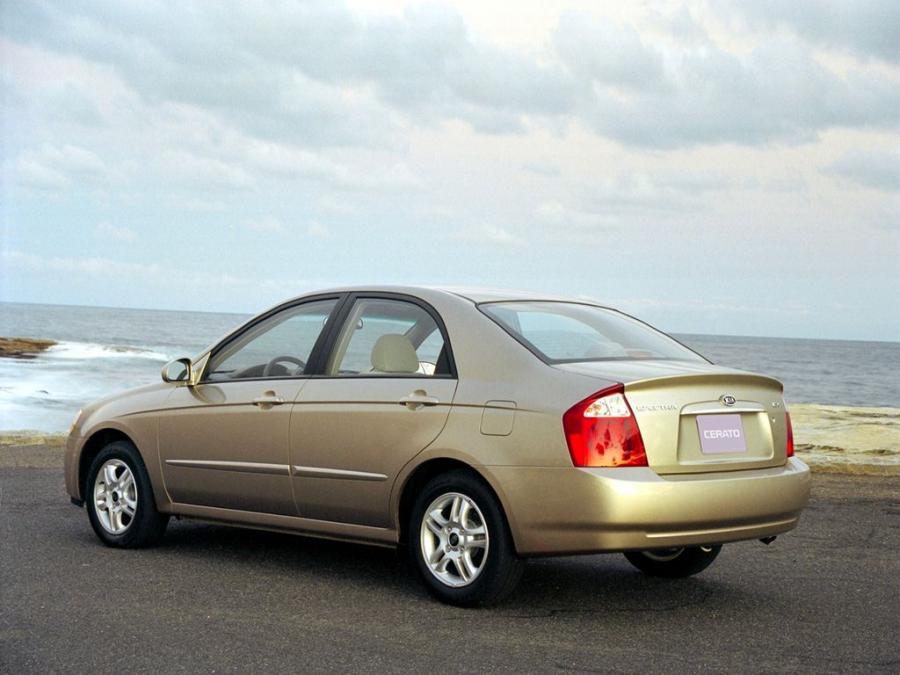  Kia Spectra 2004 года  (фото 10 из 28)